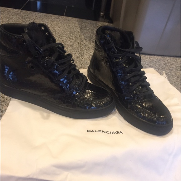 - Balenciaga Sneakers‼️‼️ never been worn‼️‼️ - Picture 1 of 4